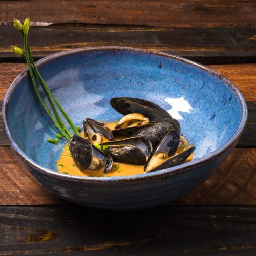 Sake Steamed Mussels in a Thai Red Curry Sauce Nomageddon